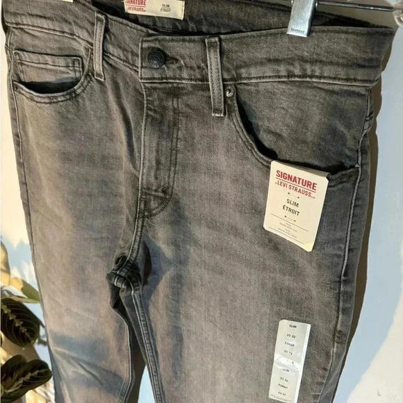 LEVI’s  slim fit - Picture 2 of 4